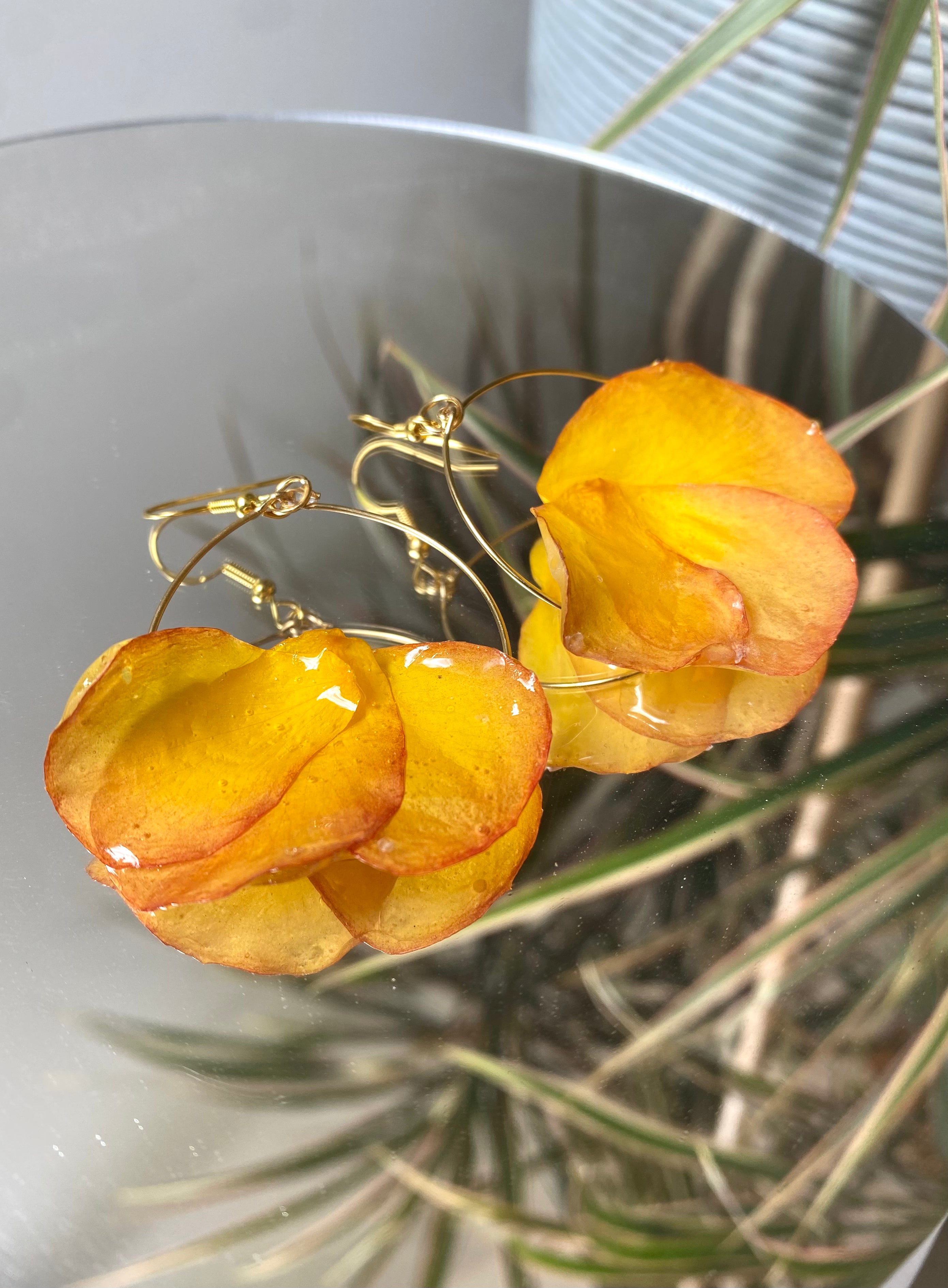Créole dorée 3 pétales rose jaune