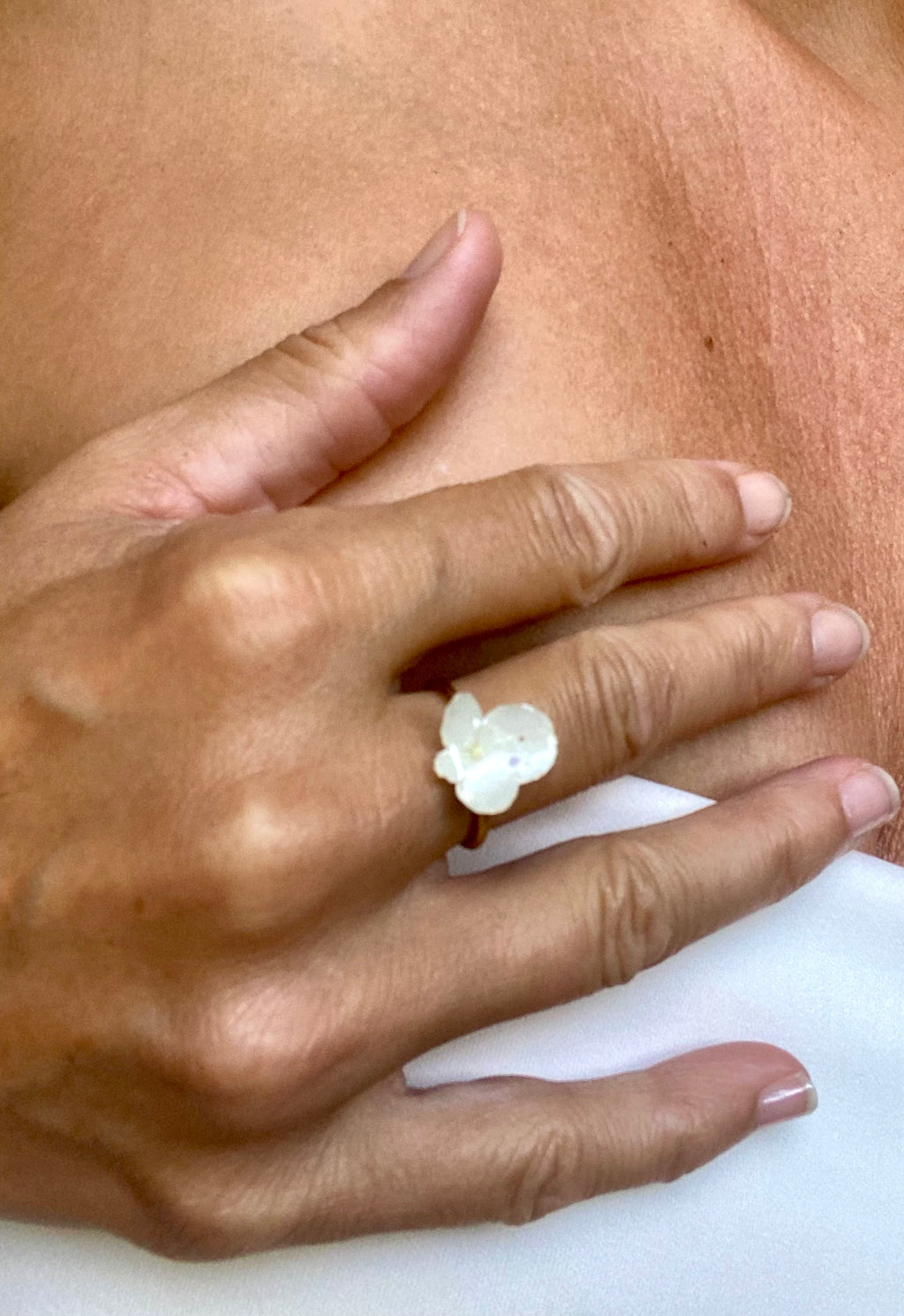 Bague petite Fleur d'Hortensia blanche