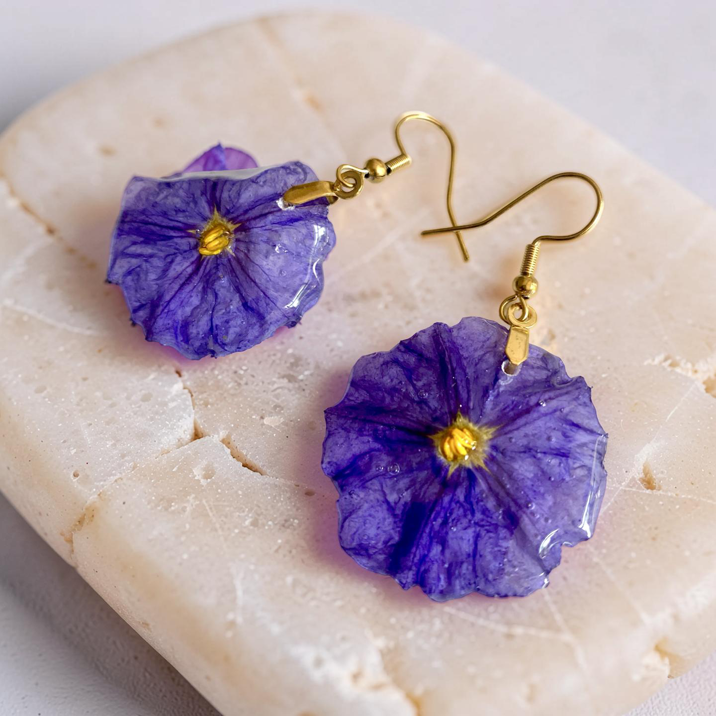 Boucle Fleur Solanum violette Plaqué OR