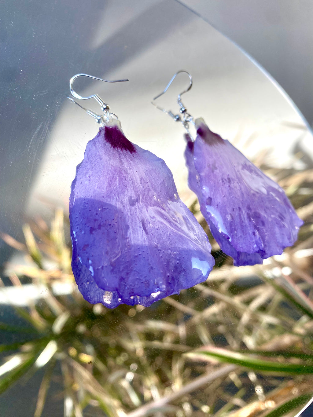 Boucle d'oreille pétales Althéa mauve