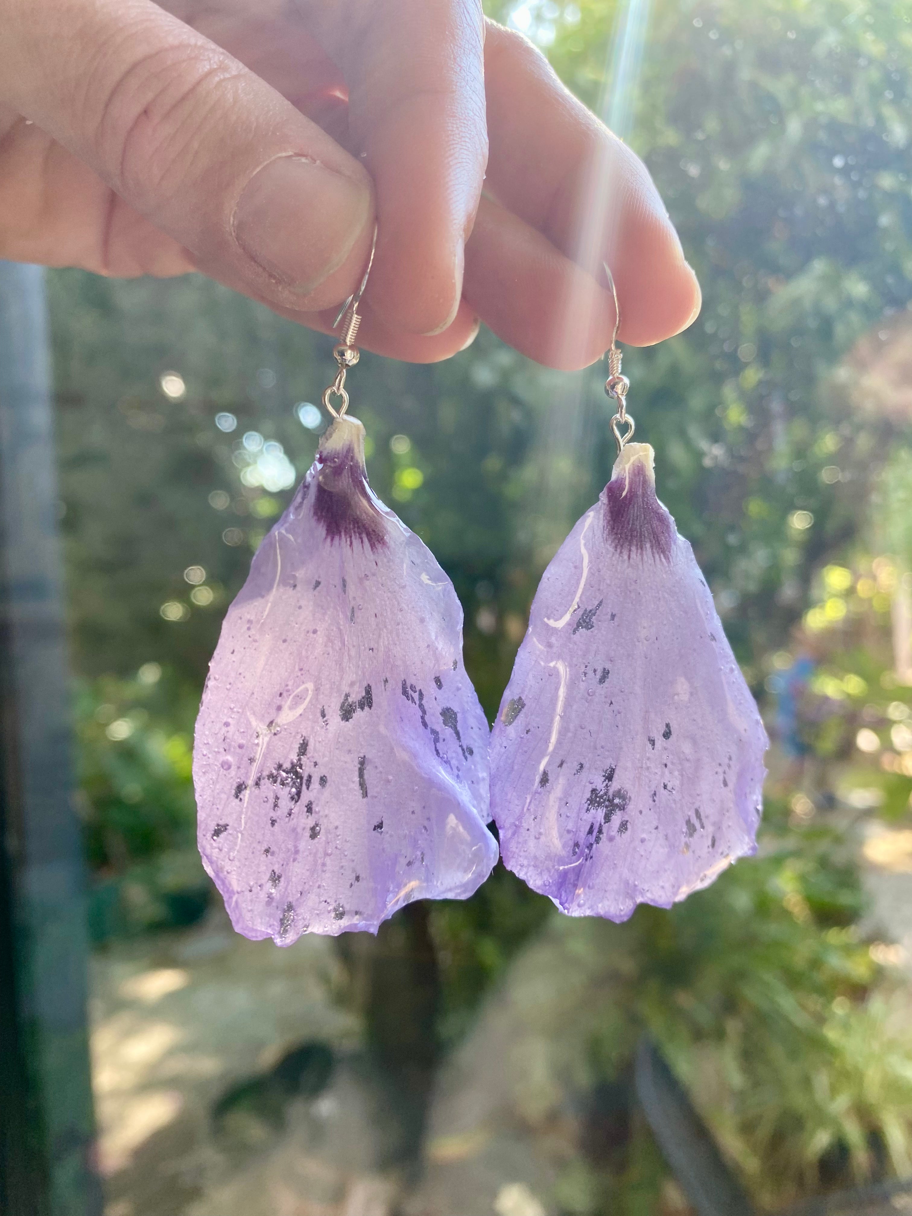 Boucle d'oreille pétales Althéa mauve