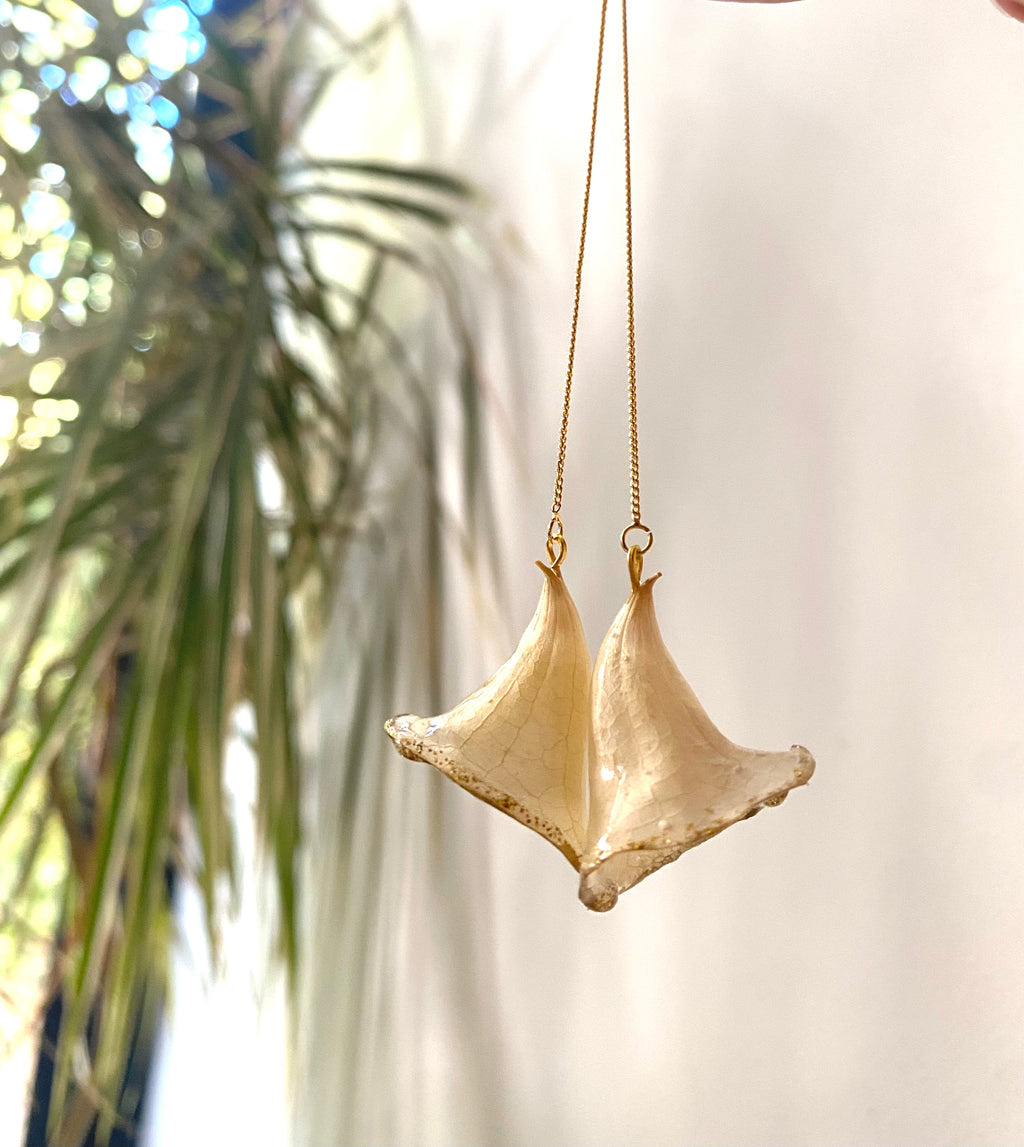 Chaine d'oreille fleur Clochette d'Irlande