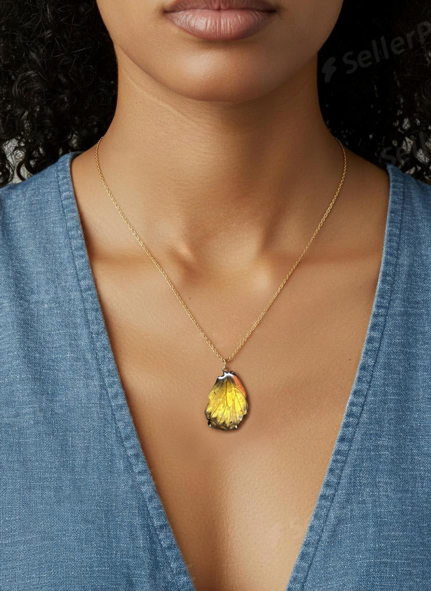 Chaine et Pendentif papillon véritable jaune-orangé