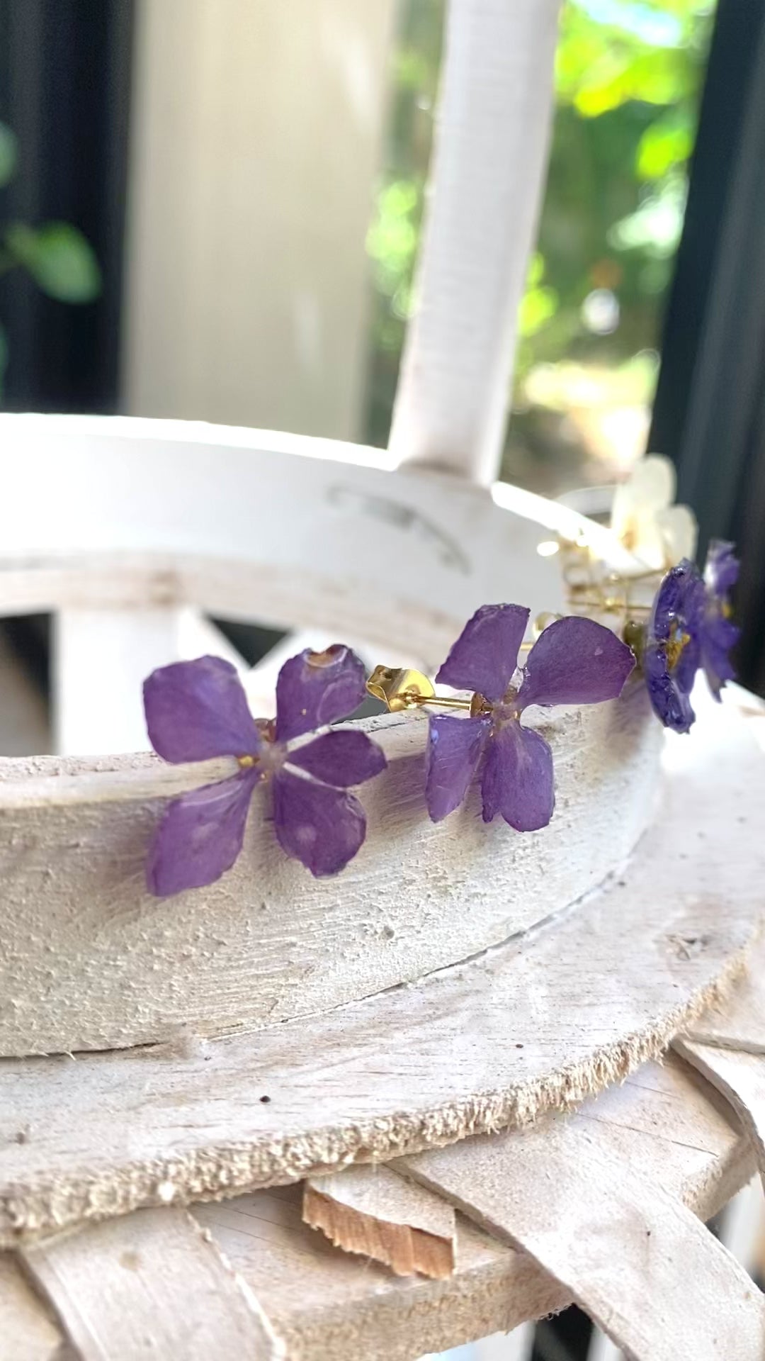 Puces d'oreilles fleur Hortensia mauve