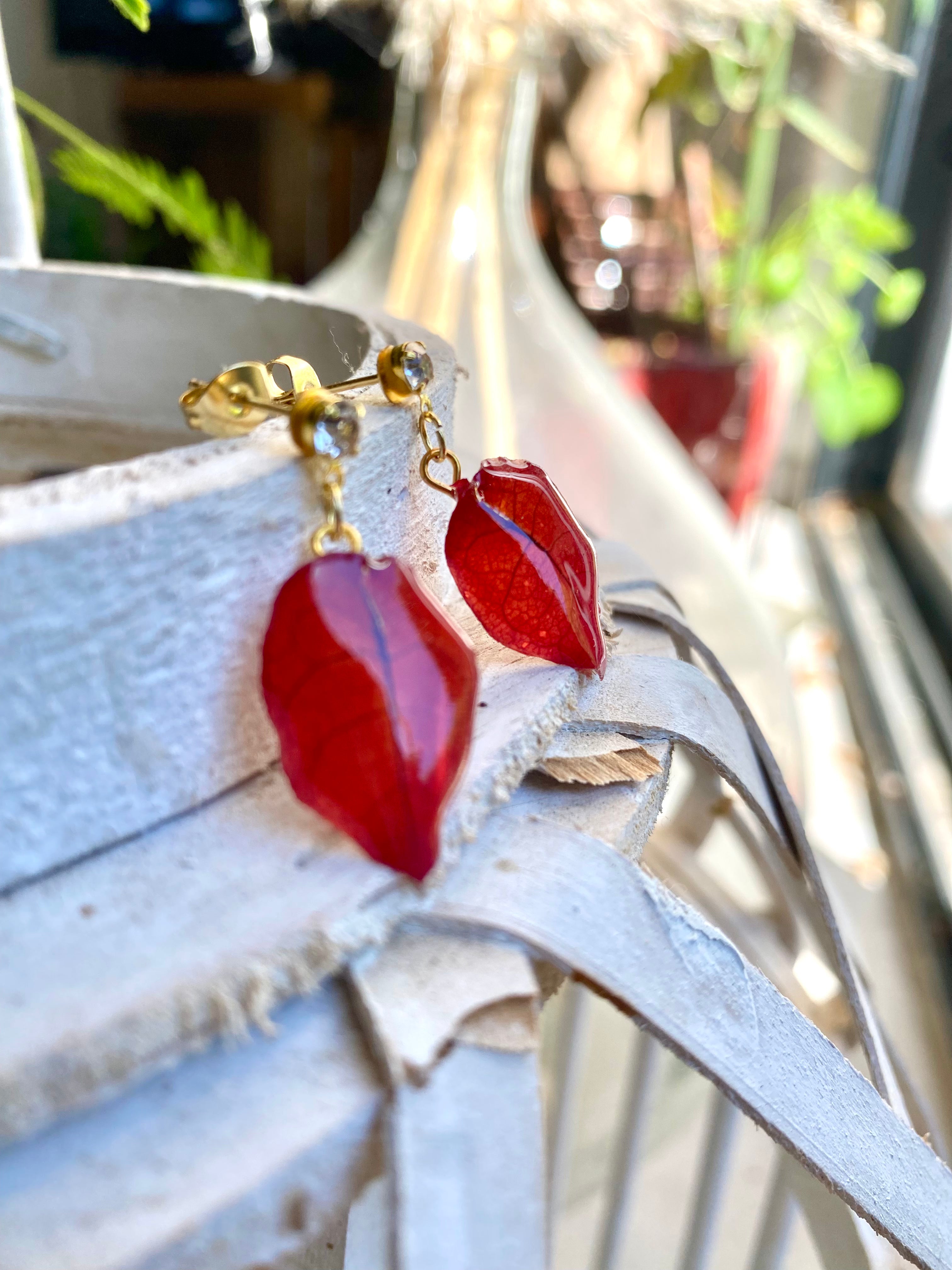 Puces d'oreilles Bougainvillier rouge et zirconium
