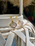 Puces d'oreilles pétales Hortensia gris-bleuté